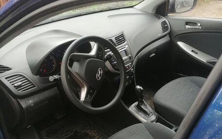 Hyundai Solaris II рестайлинг, 2015 год, 1 250 000 рублей, 4 фотография