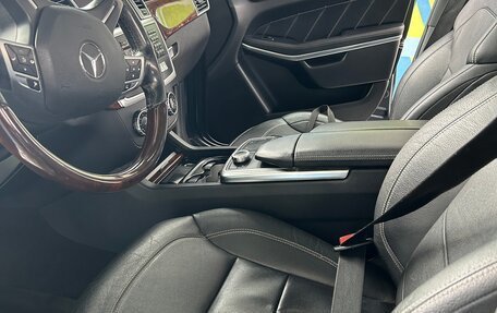 Mercedes-Benz GL-Класс, 2015 год, 3 500 000 рублей, 25 фотография