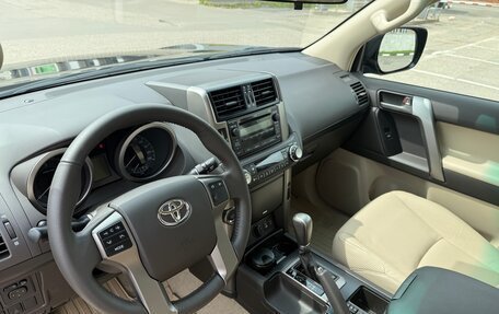 Toyota Land Cruiser Prado 150 рестайлинг 2, 2011 год, 5 600 000 рублей, 11 фотография