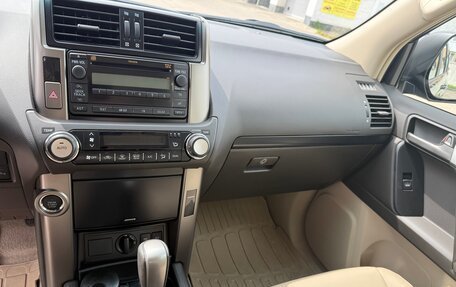 Toyota Land Cruiser Prado 150 рестайлинг 2, 2011 год, 5 600 000 рублей, 13 фотография