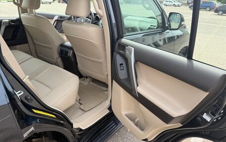 Toyota Land Cruiser Prado 150 рестайлинг 2, 2011 год, 5 600 000 рублей, 17 фотография