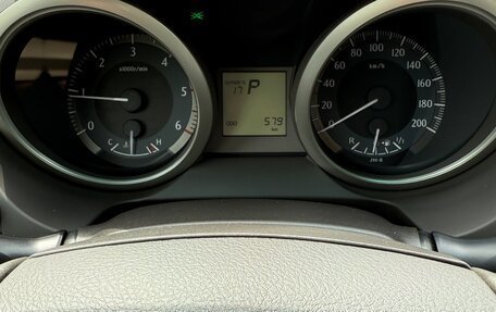 Toyota Land Cruiser Prado 150 рестайлинг 2, 2011 год, 5 600 000 рублей, 40 фотография
