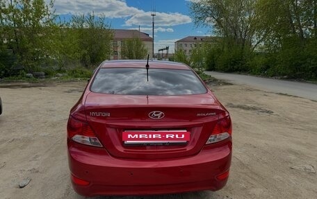 Hyundai Solaris II рестайлинг, 2011 год, 700 000 рублей, 5 фотография