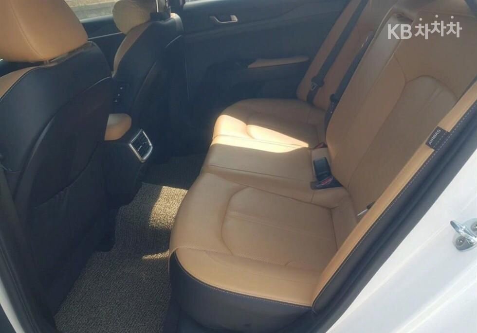 KIA K5, 2022 год, 1 803 000 рублей, 9 фотография