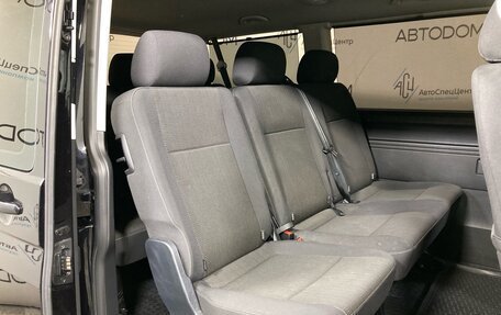 Volkswagen Caravelle T6 рестайлинг, 2018 год, 3 797 000 рублей, 15 фотография