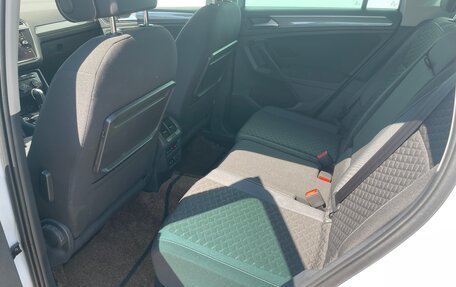 Volkswagen Tiguan II, 2018 год, 2 690 000 рублей, 20 фотография