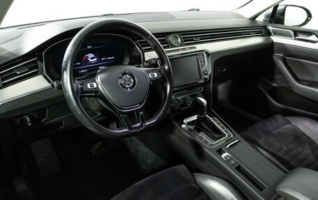Volkswagen Passat B8 рестайлинг, 2017 год, 1 850 606 рублей, 11 фотография