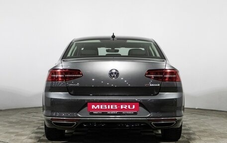 Volkswagen Passat B8 рестайлинг, 2017 год, 1 850 606 рублей, 6 фотография