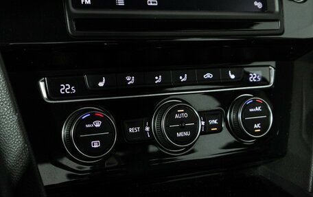 Volkswagen Passat B8 рестайлинг, 2017 год, 1 850 606 рублей, 20 фотография