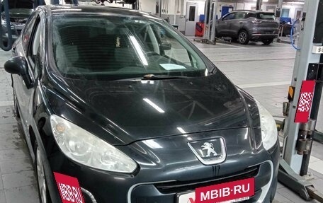 Peugeot 308 II, 2011 год, 550 000 рублей, 2 фотография