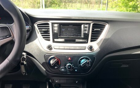 Hyundai Solaris II рестайлинг, 2019 год, 1 250 000 рублей, 14 фотография