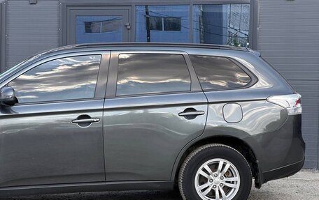 Mitsubishi Outlander III рестайлинг 3, 2013 год, 1 359 000 рублей, 7 фотография