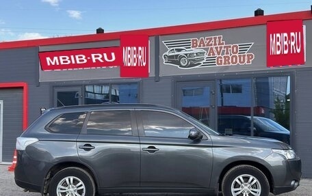 Mitsubishi Outlander III рестайлинг 3, 2013 год, 1 359 000 рублей, 17 фотография