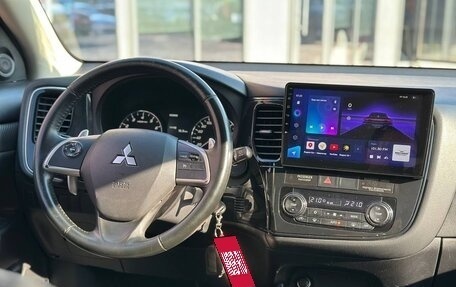 Mitsubishi Outlander III рестайлинг 3, 2013 год, 1 359 000 рублей, 18 фотография