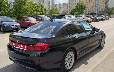 BMW 5 серия, 2011 год, 2 200 000 рублей, 4 фотография