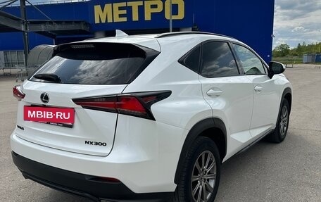 Lexus NX I, 2018 год, 3 390 000 рублей, 6 фотография