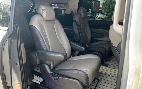 KIA Carnival, 2024 год, 5 990 000 рублей, 30 фотография