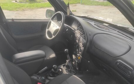 Chevrolet Niva I рестайлинг, 2004 год, 280 000 рублей, 7 фотография
