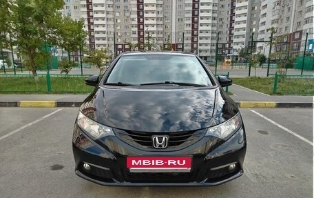 Honda Civic IX, 2014 год, 1 600 000 рублей, 2 фотография