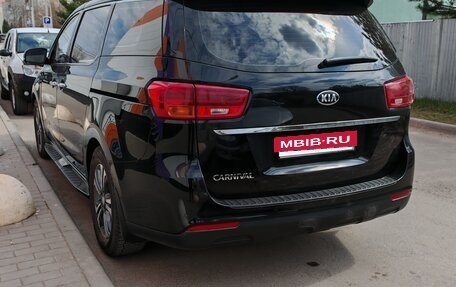 KIA Carnival III, 2019 год, 2 595 000 рублей, 7 фотография