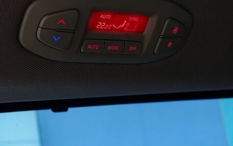 KIA Carnival III, 2019 год, 2 595 000 рублей, 15 фотография