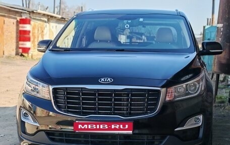 KIA Carnival III, 2019 год, 2 595 000 рублей, 2 фотография