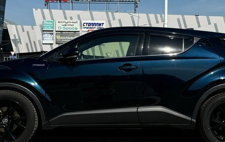 Toyota C-HR I рестайлинг, 2019 год, 2 550 000 рублей, 8 фотография
