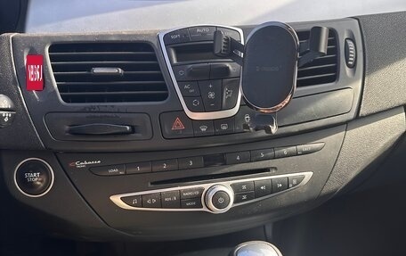 Renault Laguna III рестайлинг, 2008 год, 850 000 рублей, 19 фотография