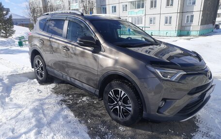 Toyota RAV4, 2015 год, 2 400 000 рублей, 3 фотография