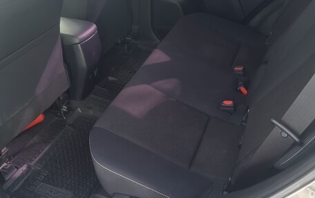 Toyota RAV4, 2015 год, 2 400 000 рублей, 8 фотография