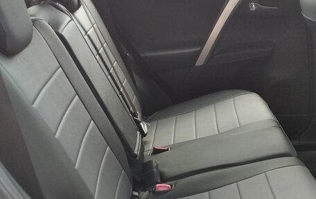 Toyota RAV4, 2013 год, 2 000 000 рублей, 6 фотография
