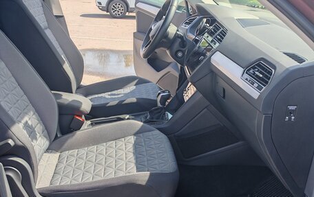 Volkswagen Tiguan II, 2021 год, 3 300 000 рублей, 13 фотография