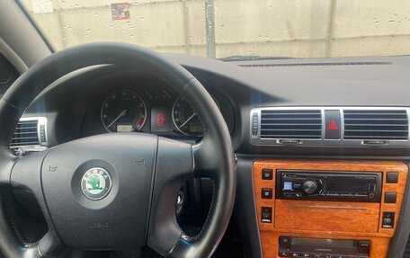 Skoda Superb III рестайлинг, 2007 год, 770 000 рублей, 20 фотография