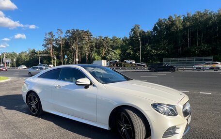 Mercedes-Benz E-Класс, 2019 год, 4 000 000 рублей, 16 фотография