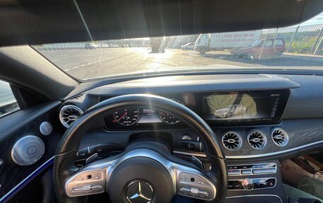 Mercedes-Benz E-Класс, 2019 год, 4 000 000 рублей, 14 фотография