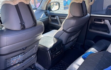 Toyota Land Cruiser 200, 2008 год, 2 350 000 рублей, 10 фотография