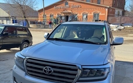 Toyota Land Cruiser 200, 2008 год, 2 350 000 рублей, 8 фотография
