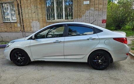 Hyundai Solaris II рестайлинг, 2013 год, 690 000 рублей, 5 фотография