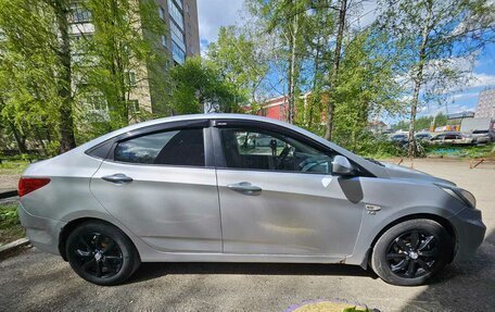 Hyundai Solaris II рестайлинг, 2013 год, 690 000 рублей, 7 фотография