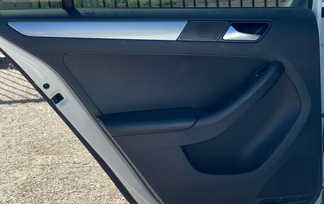 Volkswagen Jetta VI, 2016 год, 1 349 000 рублей, 24 фотография