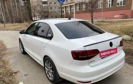 Volkswagen Jetta VI, 2017 год, 1 475 000 рублей, 3 фотография