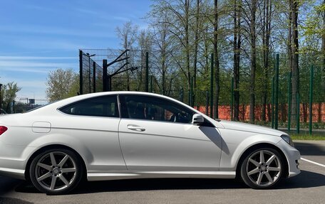 Mercedes-Benz C-Класс, 2014 год, 1 850 000 рублей, 5 фотография