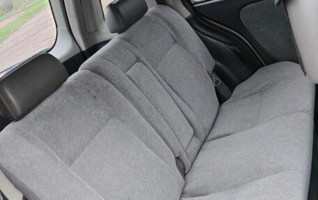 Toyota Raum I, 2002 год, 520 000 рублей, 3 фотография