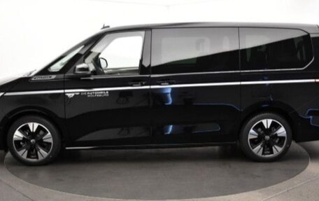 Volkswagen Multivan, 2022 год, 6 777 777 рублей, 4 фотография