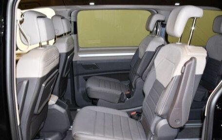 Volkswagen Multivan, 2022 год, 6 777 777 рублей, 11 фотография