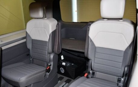 Volkswagen Multivan, 2022 год, 6 777 777 рублей, 14 фотография