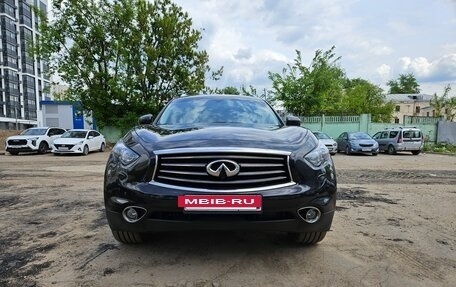 Infiniti FX II, 2012 год, 2 500 000 рублей, 2 фотография