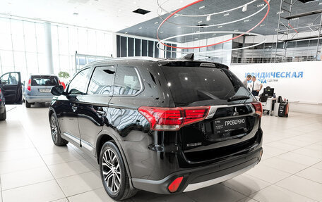 Mitsubishi Outlander III рестайлинг 3, 2018 год, 2 165 000 рублей, 7 фотография