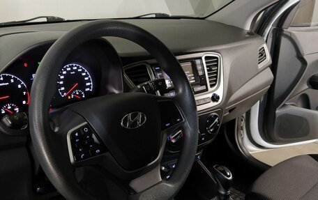 Hyundai Solaris II рестайлинг, 2021 год, 1 510 000 рублей, 8 фотография