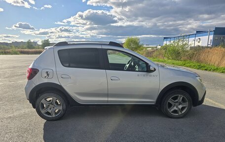 Renault Sandero II рестайлинг, 2020 год, 1 500 000 рублей, 3 фотография